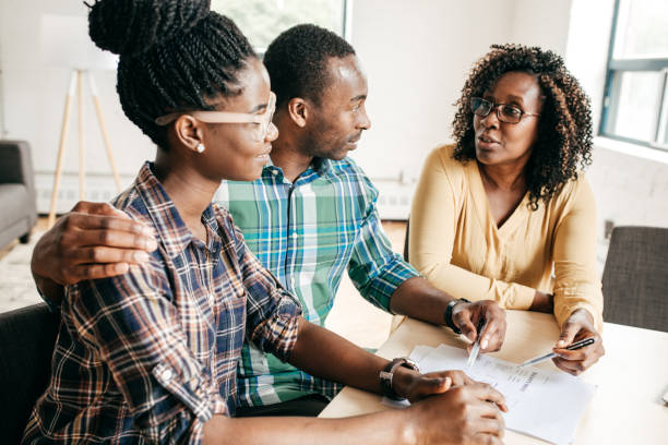 Trusted Newburgh Heights, OH Loan Agency Experts